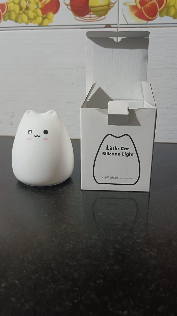 Petite lampe en silicone pour chat